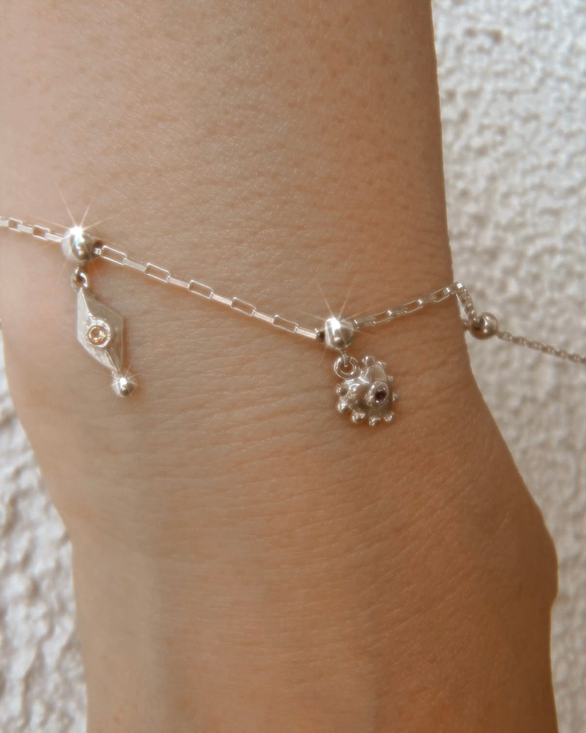Exclusive item | Dia bracelet