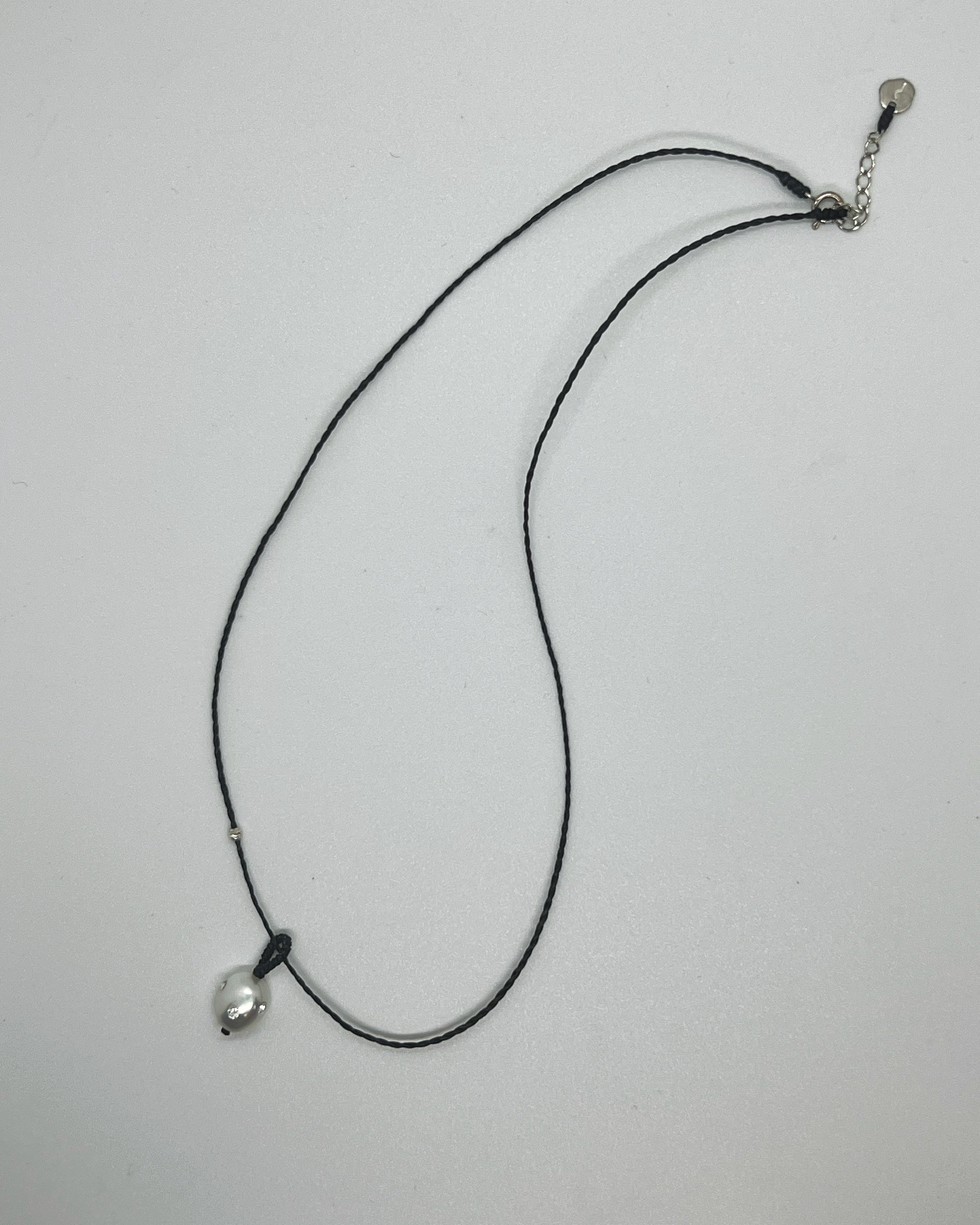 Irregular polkadots charm necklace, black