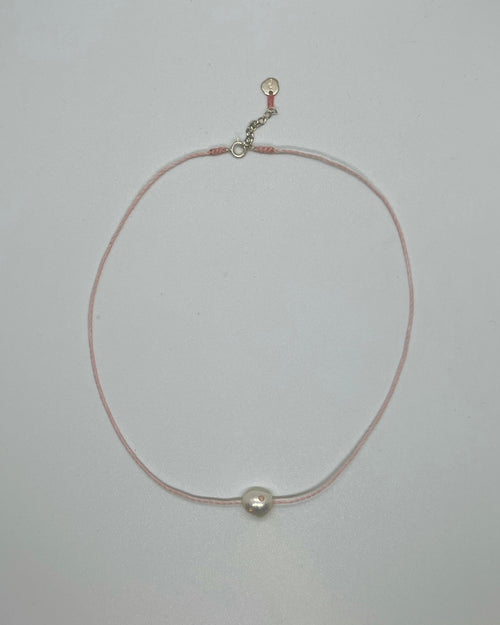 Irregular polkadots string necklace, Pale pink