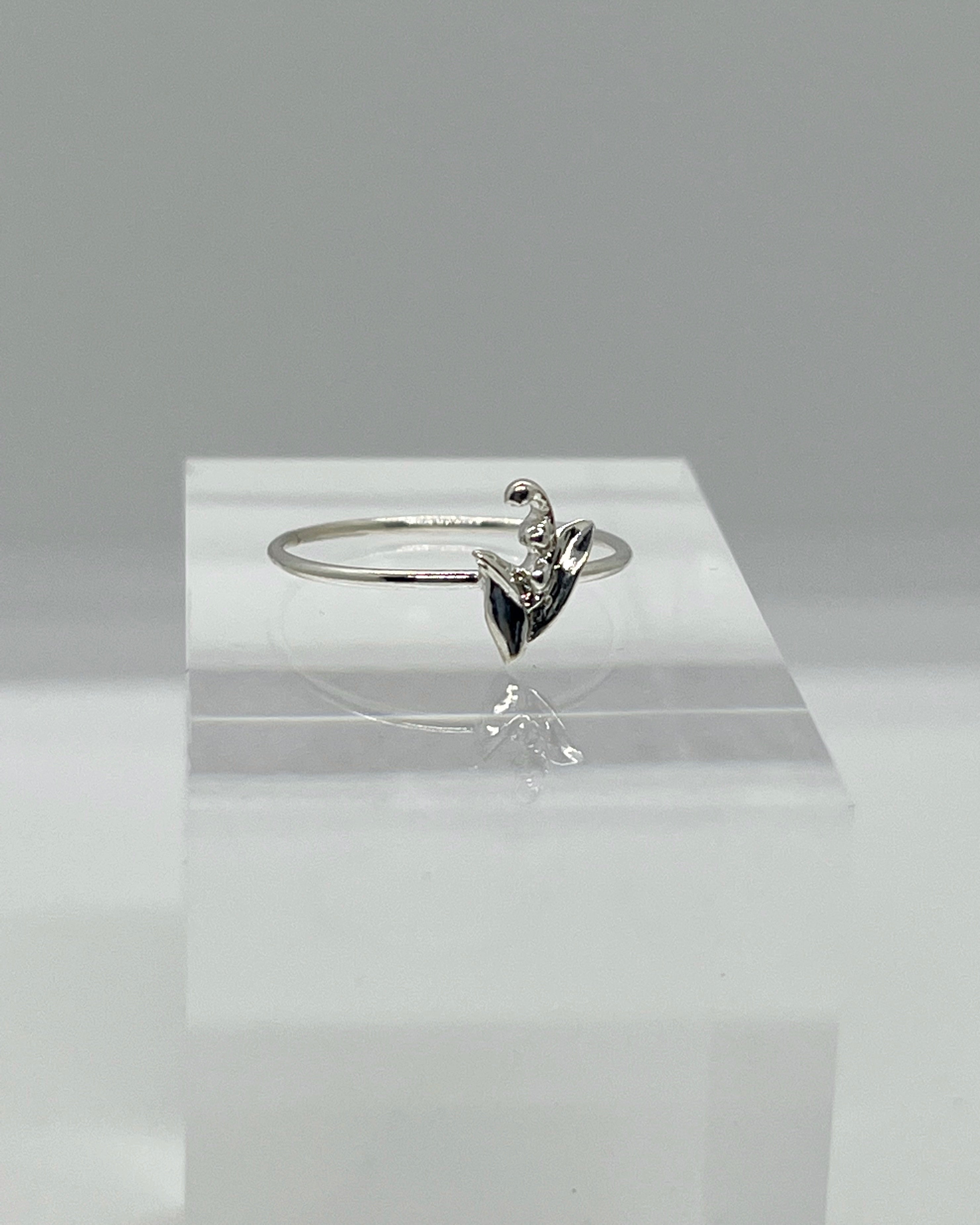 Narcissus ring