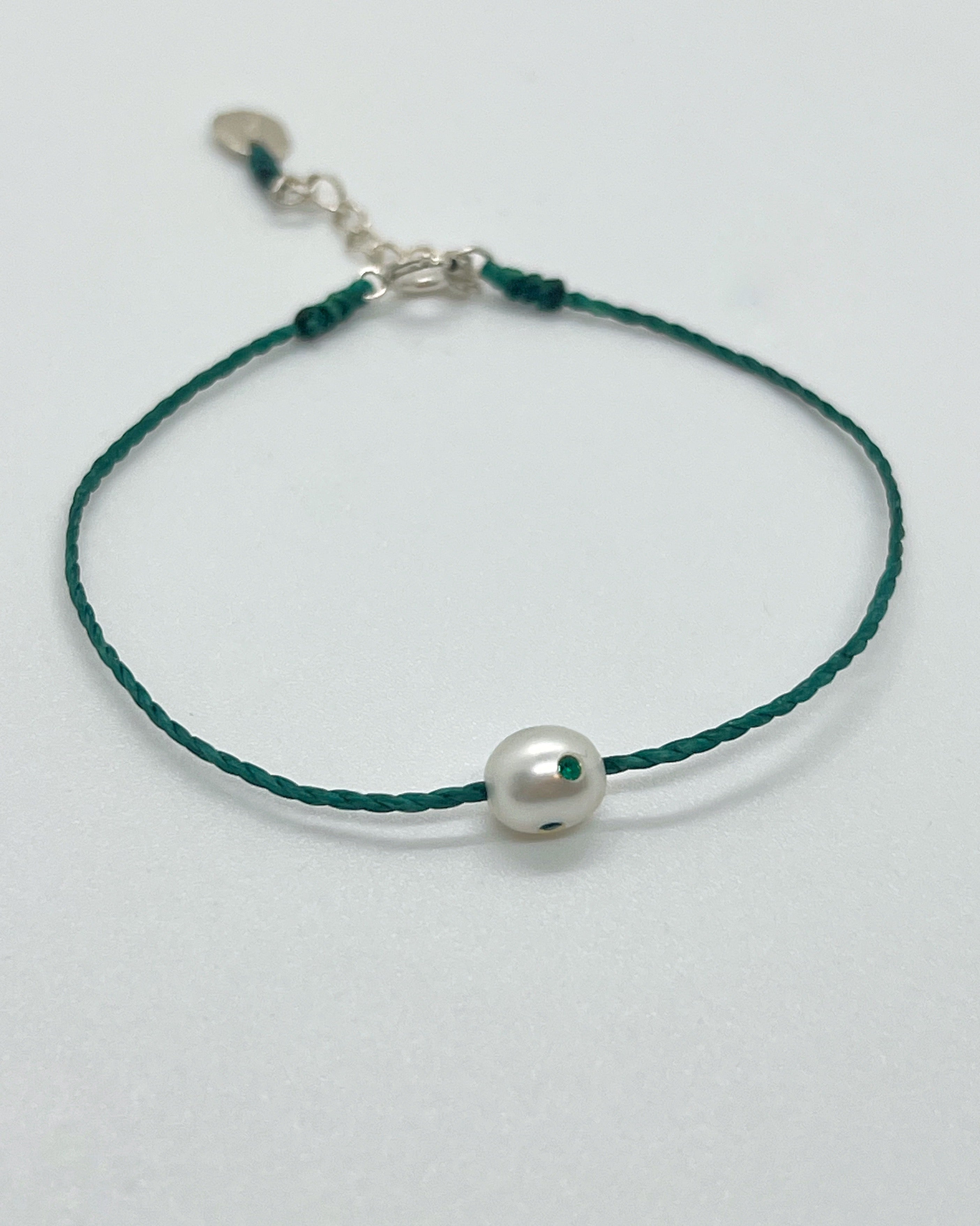 Polkadots string bracelet, Green