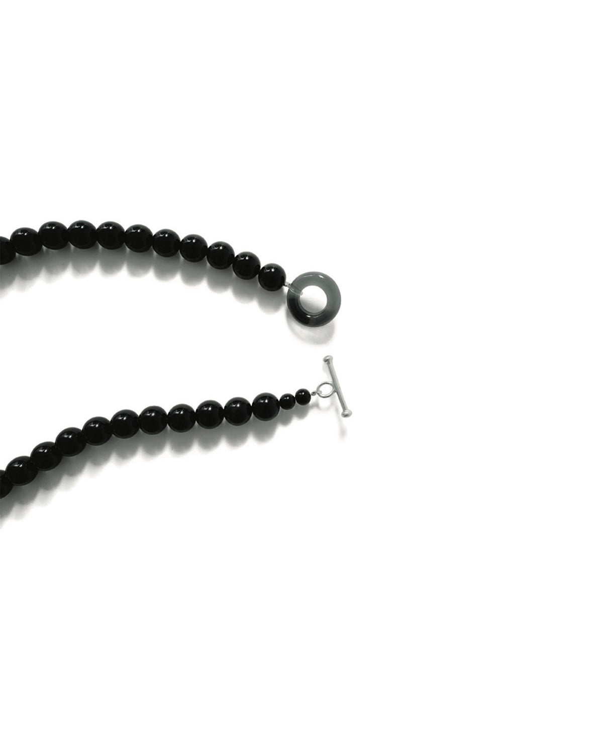 Black bold necklace