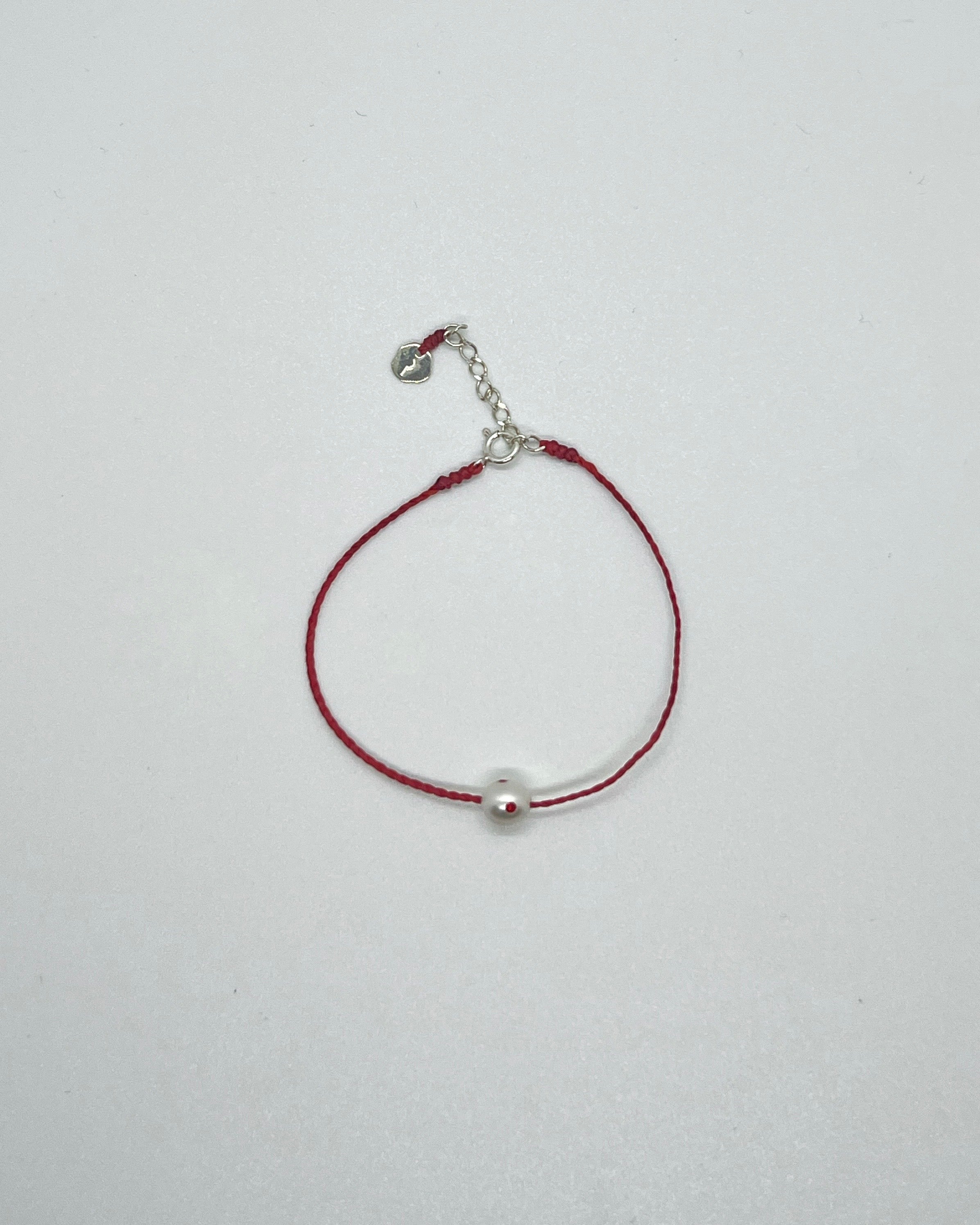 Polkadots string bracelet, Red