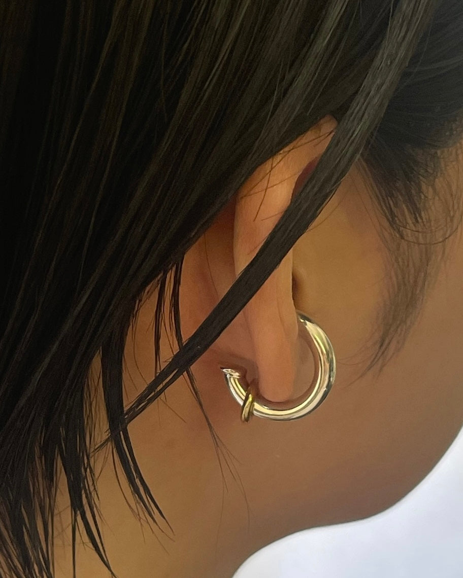 Pre order | One piece ear cuff