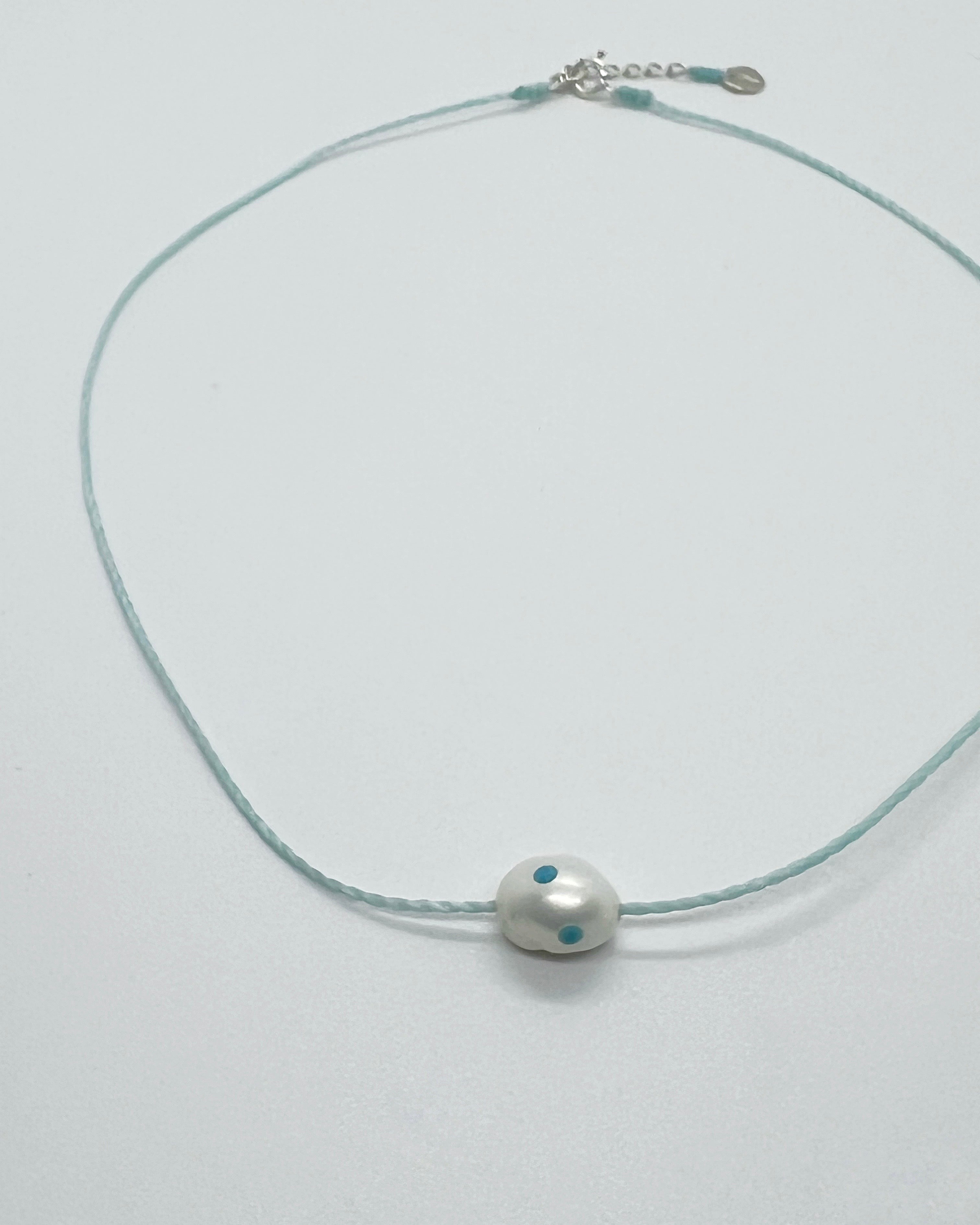 Irregular polkadots string necklace, Turquoise