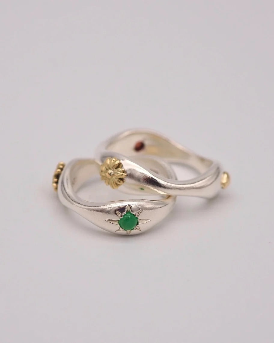 Pre order | Wv ring (heart / daisy/ garnet )