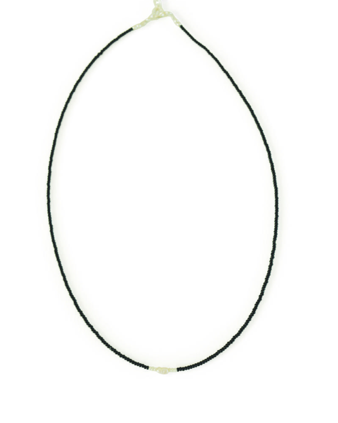 Mini pearl necklace