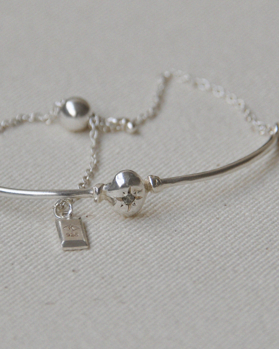 Little diamond bracelet