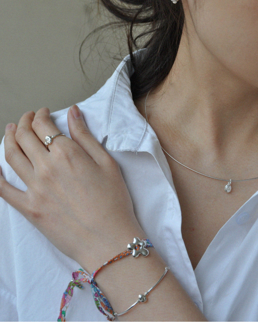 Little diamond bracelet