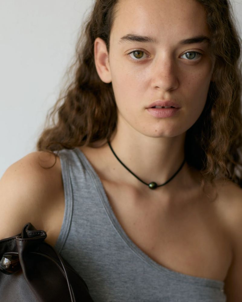 Baroque peacock black pearl choker ( Adjustable)