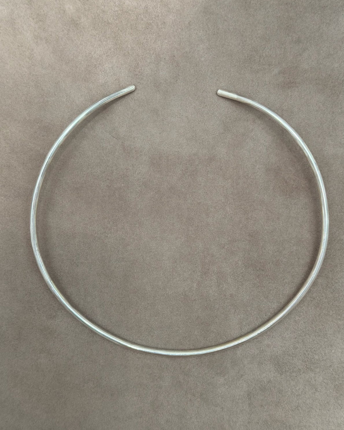 Silver collar choker necklace