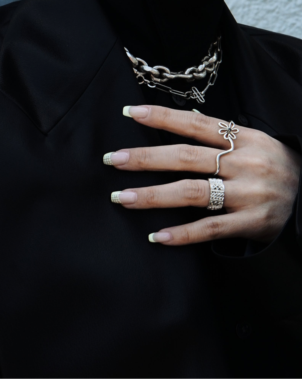 KNITTED RING