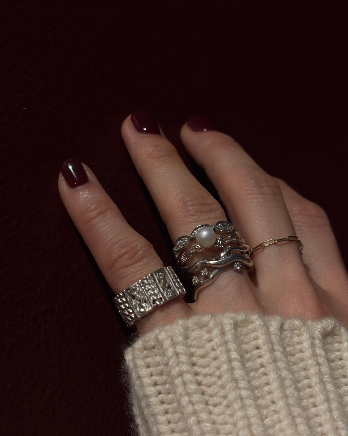 KNITTED RING