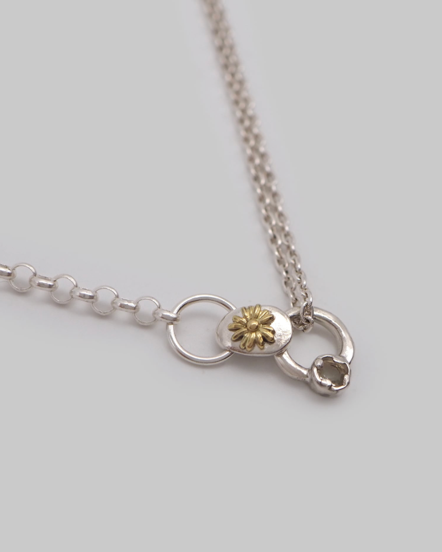 Wolla necklace