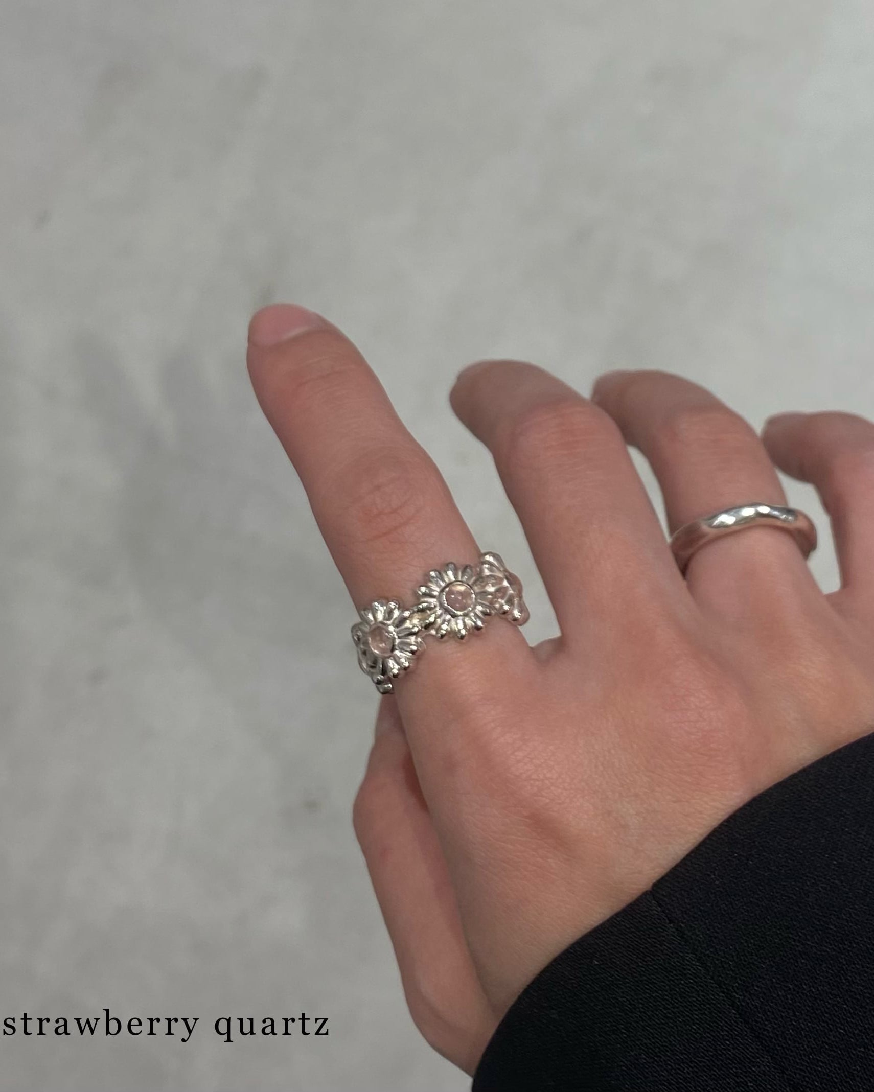 Bloom stone wide ring