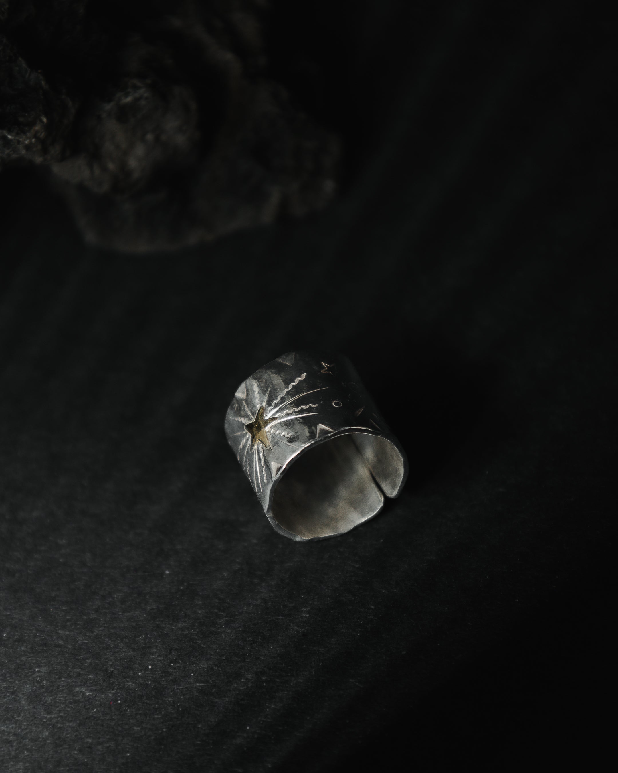 Golden star ring