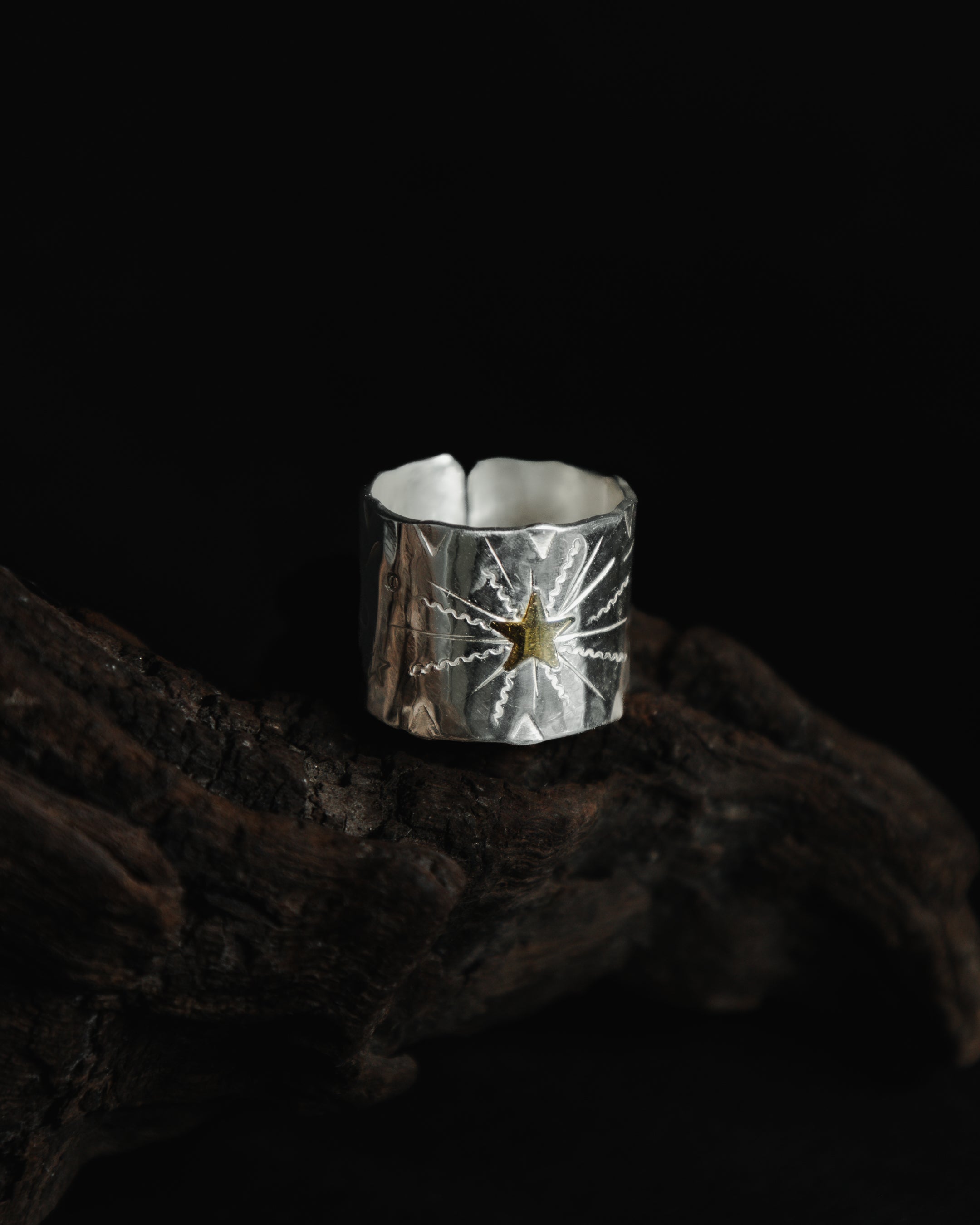Golden star ring